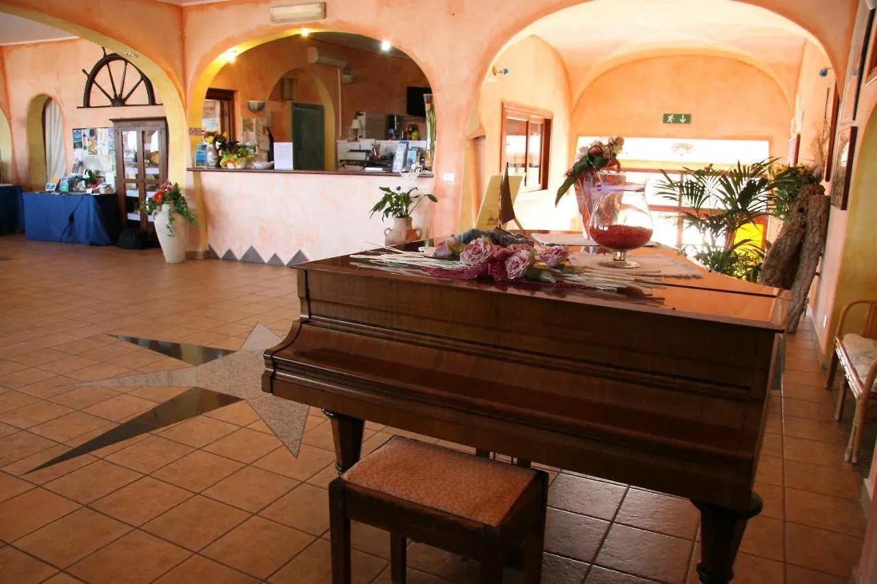 Hotel Le Dune Porto Pollo 3*,  Italy